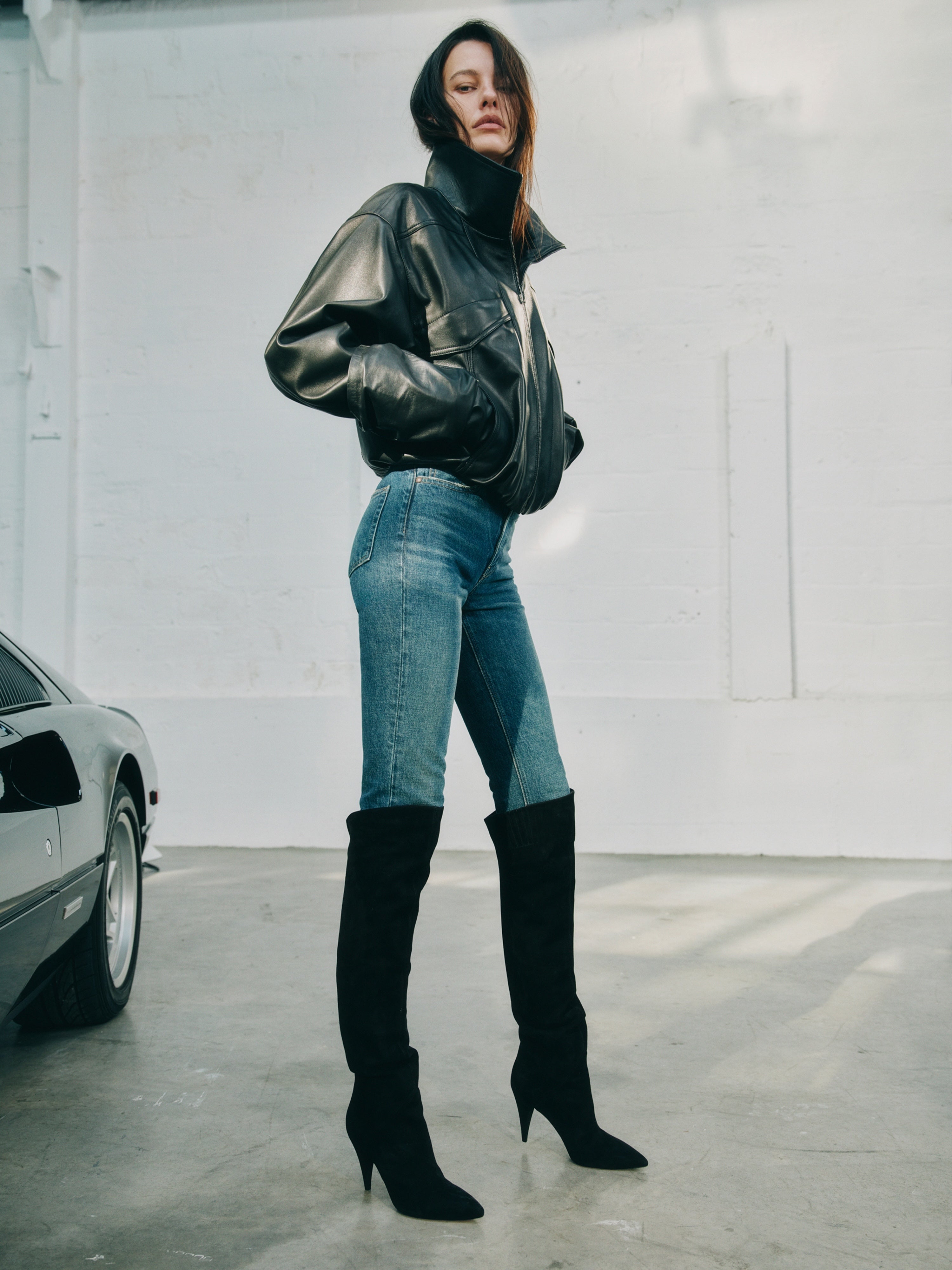AFLALO Zadie Jacket in Leather – Black - Campaign Model Side