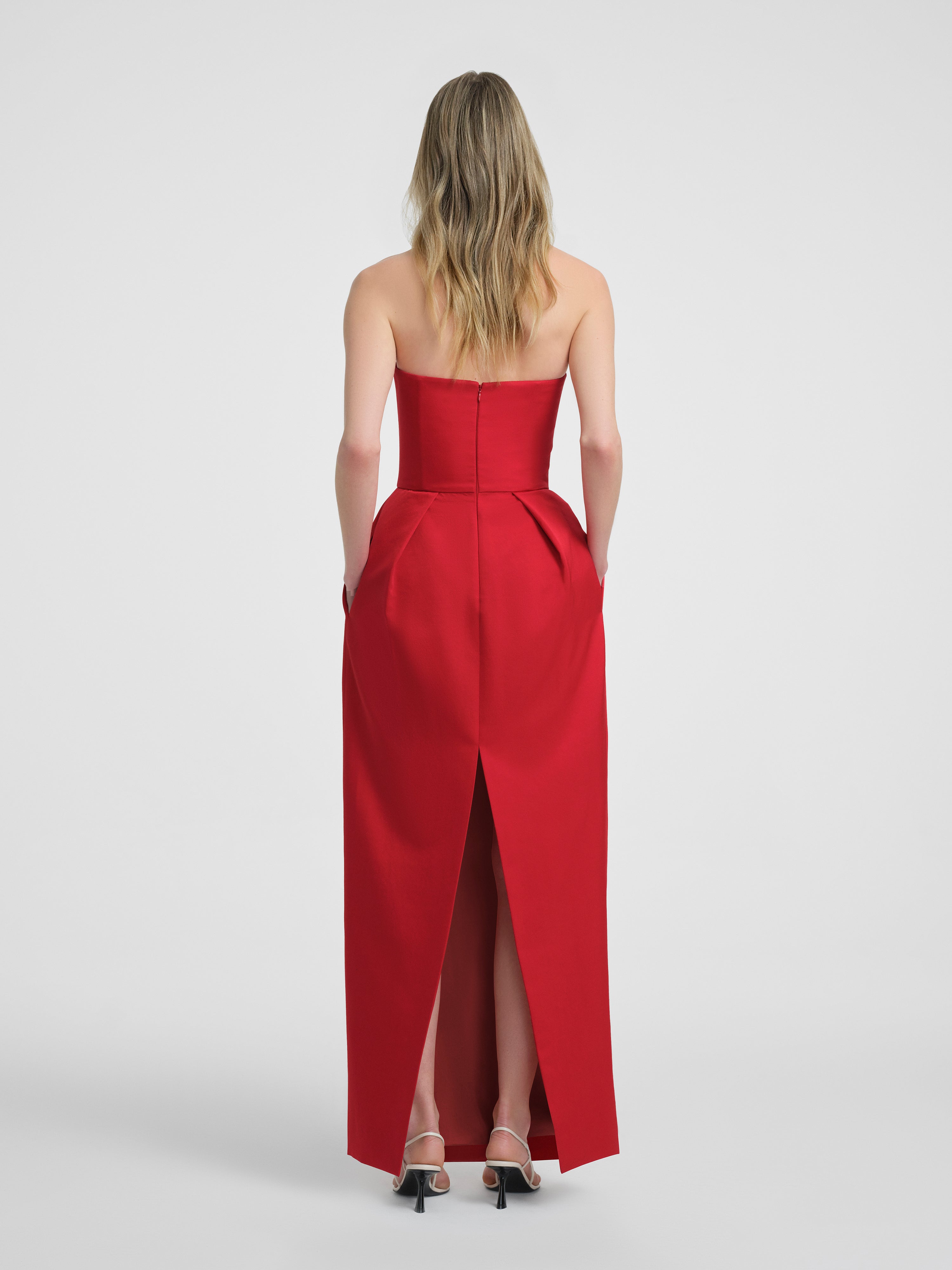 AFLALO Alune Dress in Wool Silk – Fire - Model Back