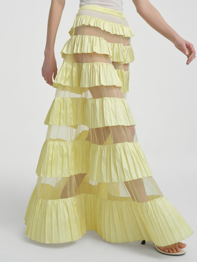 AFLALO Xorina Skirt in Mesh – Butter - Model Front Zoom