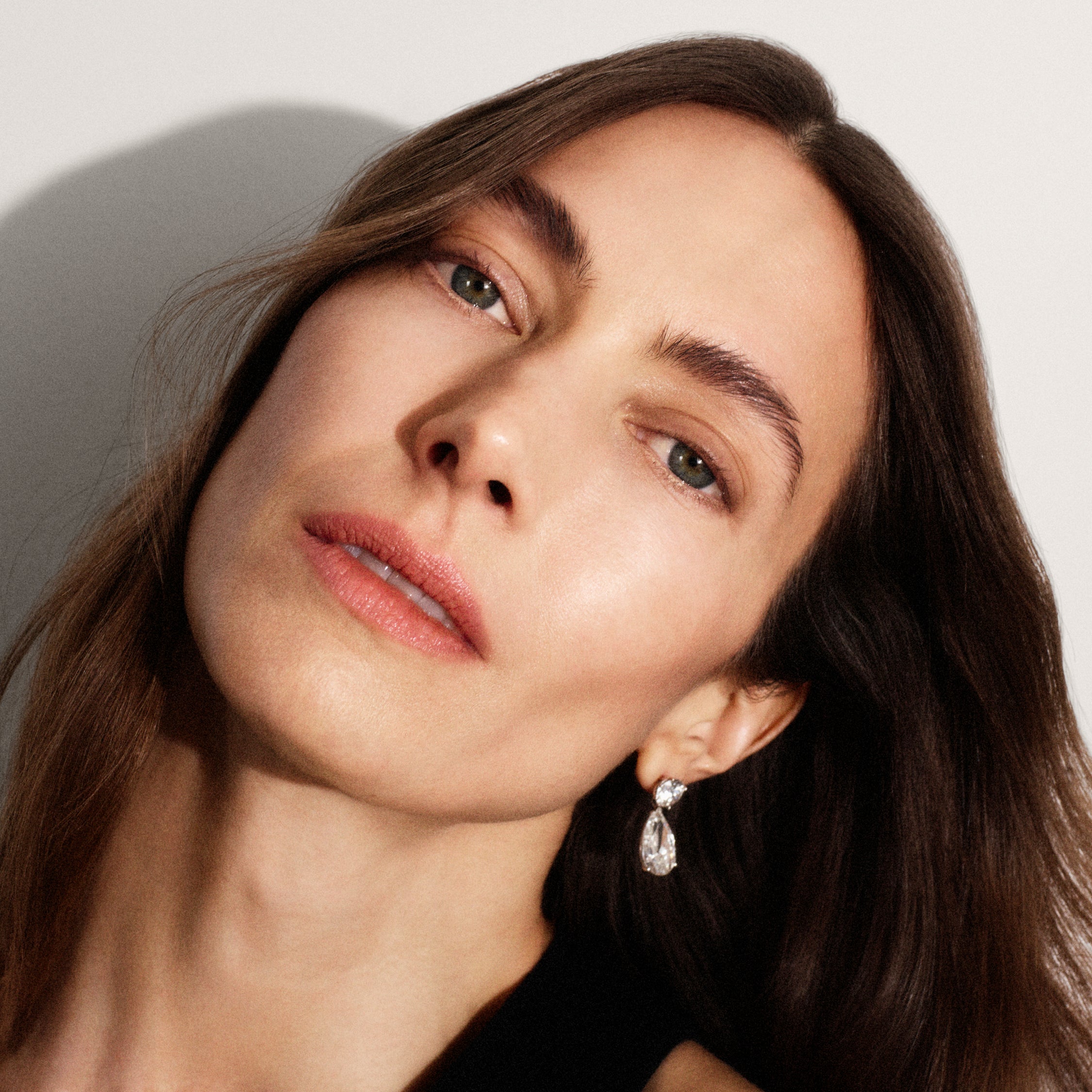 Janes Tears Earrings in White Gold