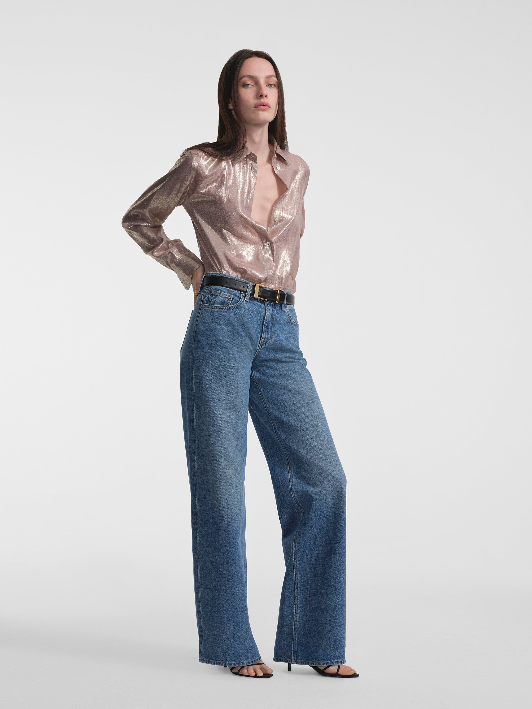 AFLALO Faun Shirt in Silk – Rose Quartz - Model Front Posed